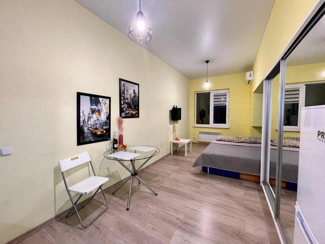 Ferienwohnung Жк Парковый Квартал Charkiw Exterior foto